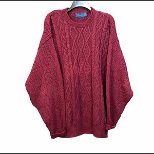 ☘️Cambridge Classsics maroon sweater size L